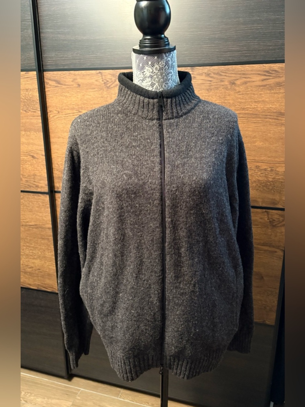 Woolrich Men's Lightweight Wool Sweater